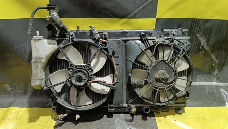 Радиатор основной Хонда Фит в Солнечногорске 105259