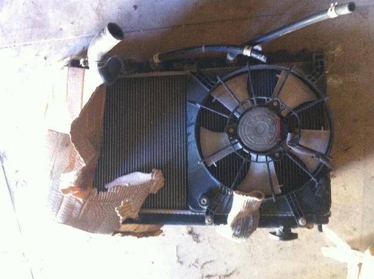 Радиатор основной Хонда Фит в Солнечногорске 1288