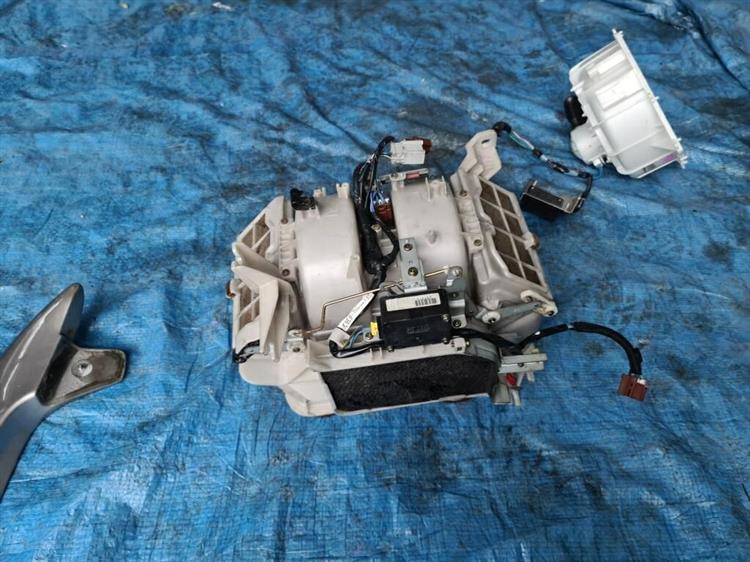 Мотор печки Хонда Легенд в Солнечногорске 206136